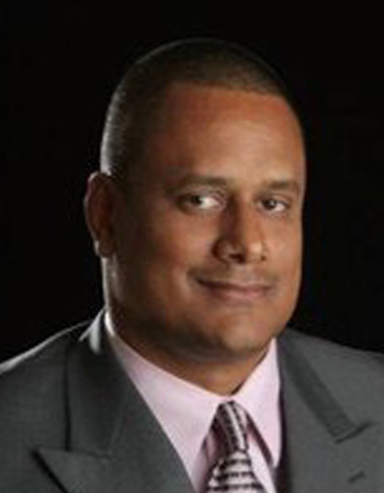 Alex &nbsp; Herrera Headshot