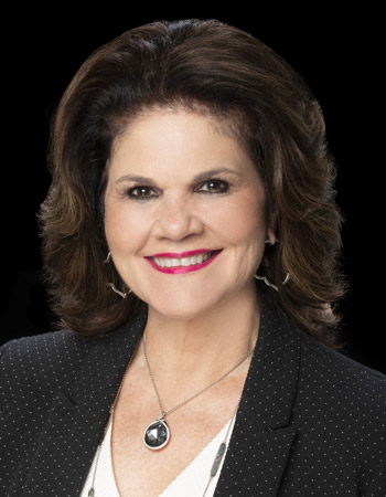 Victoria &nbsp; Subia Headshot